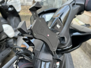 バイクに付けるスマホホルダー