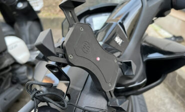 バイクに付けるスマホホルダー